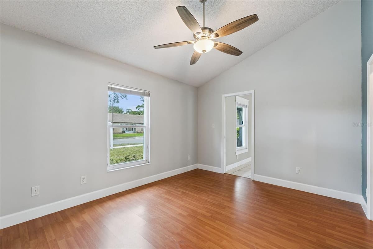 203 COTTONWOOD DRIVE — photo 19 of 46