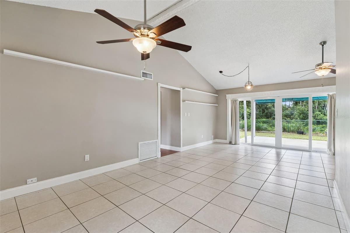 203 COTTONWOOD DRIVE — photo 9 of 46
