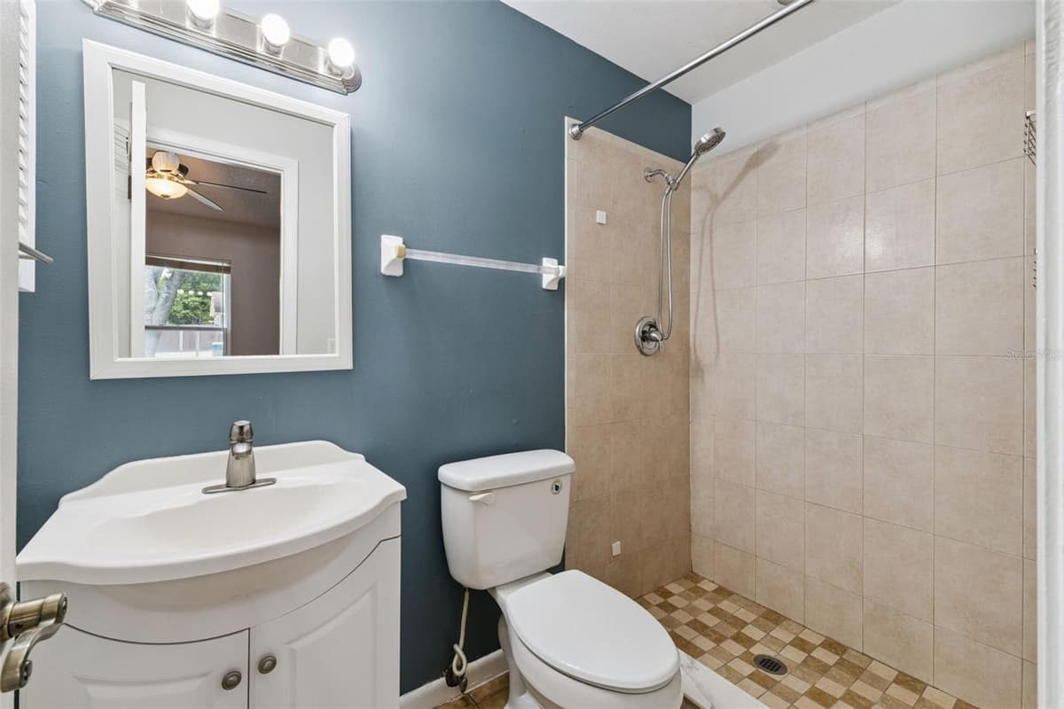 203 COTTONWOOD DRIVE — photo 20 of 46