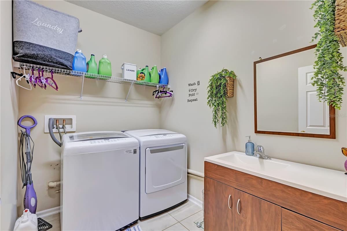 1411 PLUMGRASS CIRCLE — photo 24 of 40
