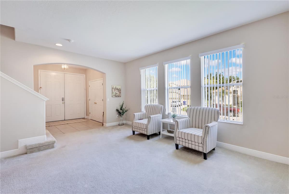 1411 PLUMGRASS CIRCLE — photo 4 of 40