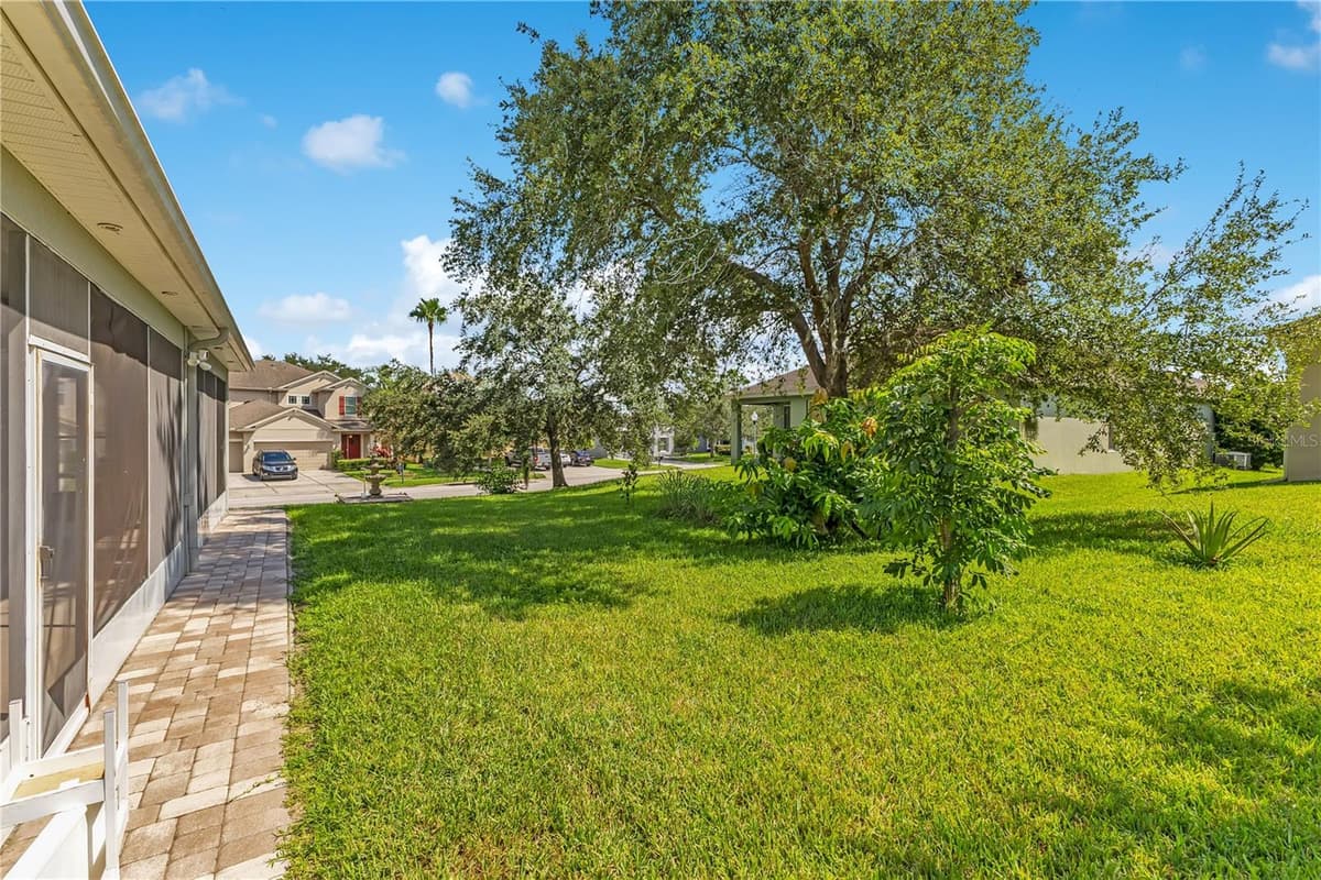 1411 PLUMGRASS CIRCLE — photo 28 of 40
