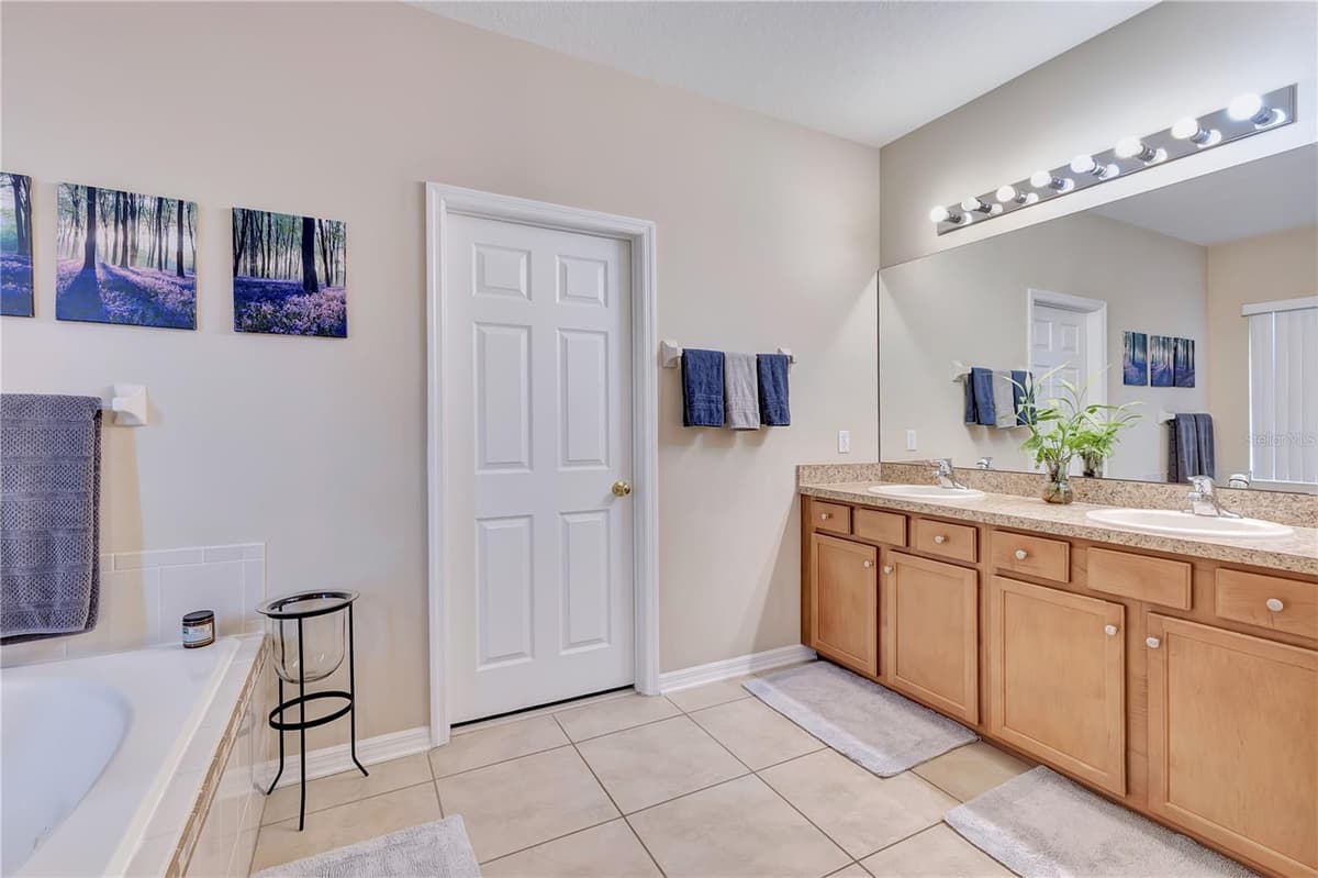 1411 PLUMGRASS CIRCLE — photo 15 of 40
