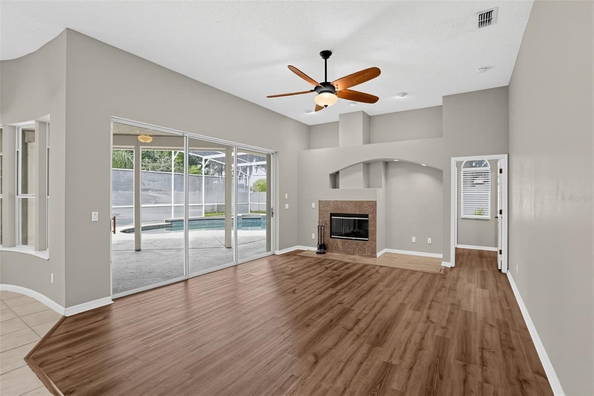 248 HUNTRIDGE WAY — photo 3 of 30