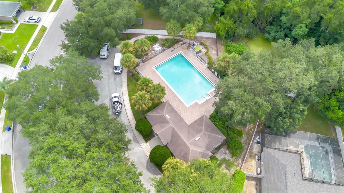 253 BEACON POINTE DRIVE — photo 38 of 39