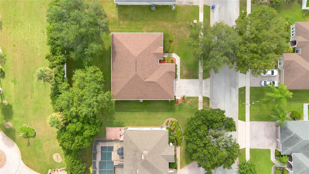 253 BEACON POINTE DRIVE — photo 33 of 39