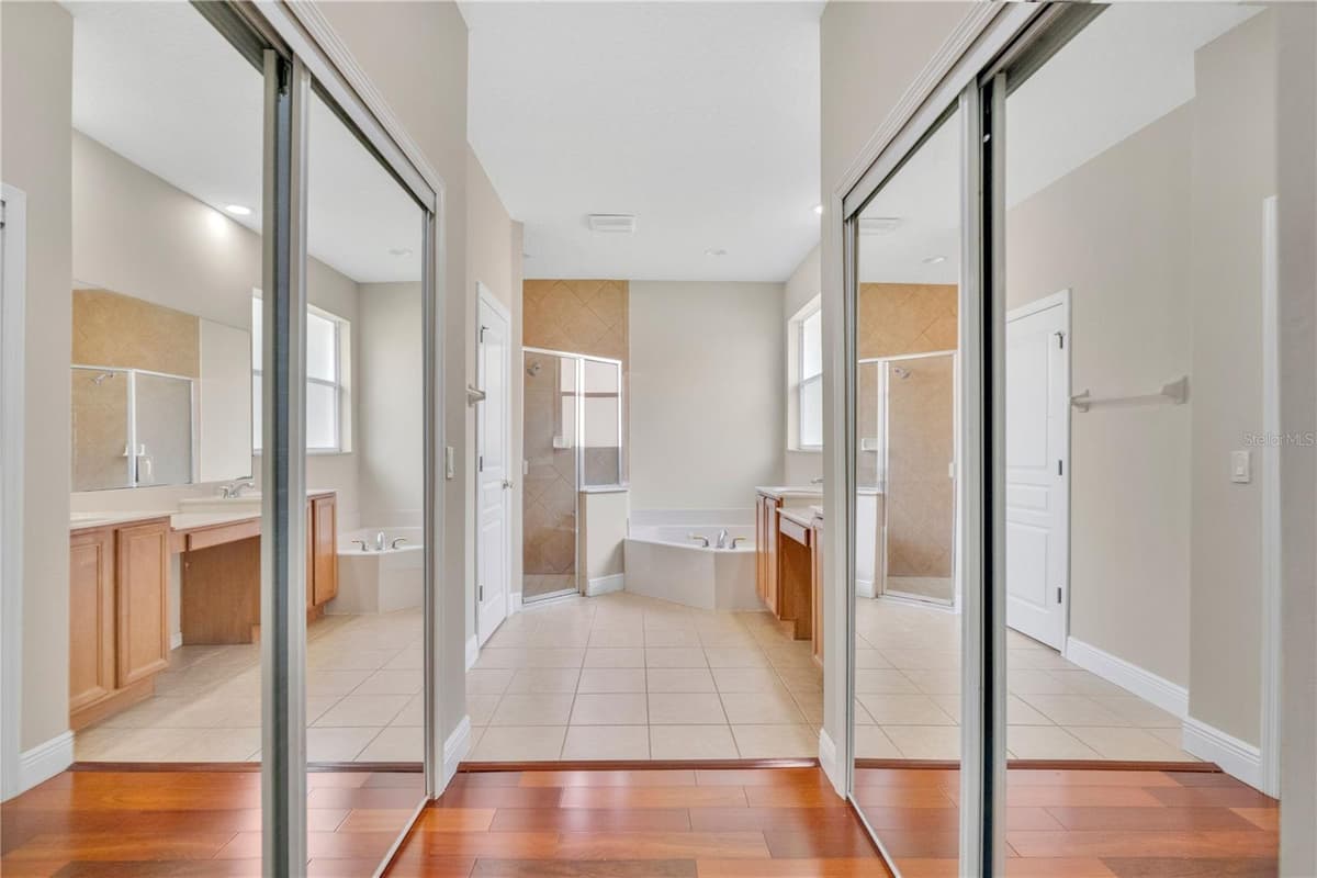 253 BEACON POINTE DRIVE — photo 16 of 39