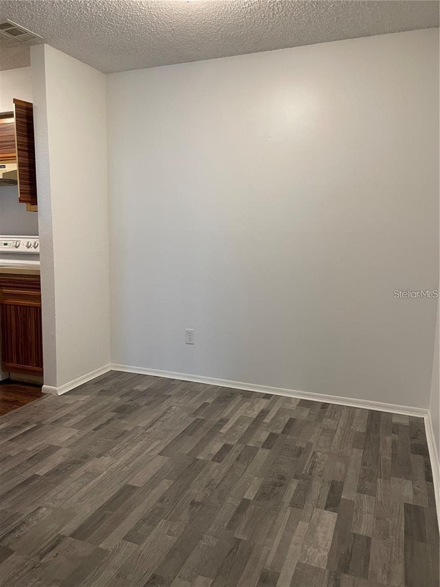 232 AFTON SQUARE — photo 7 of 41