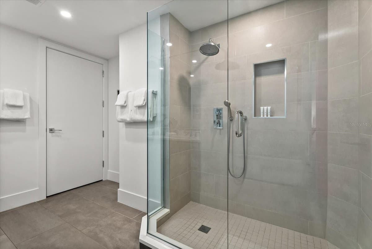 1035 SEASIDE DRIVE — photo 40 of 92