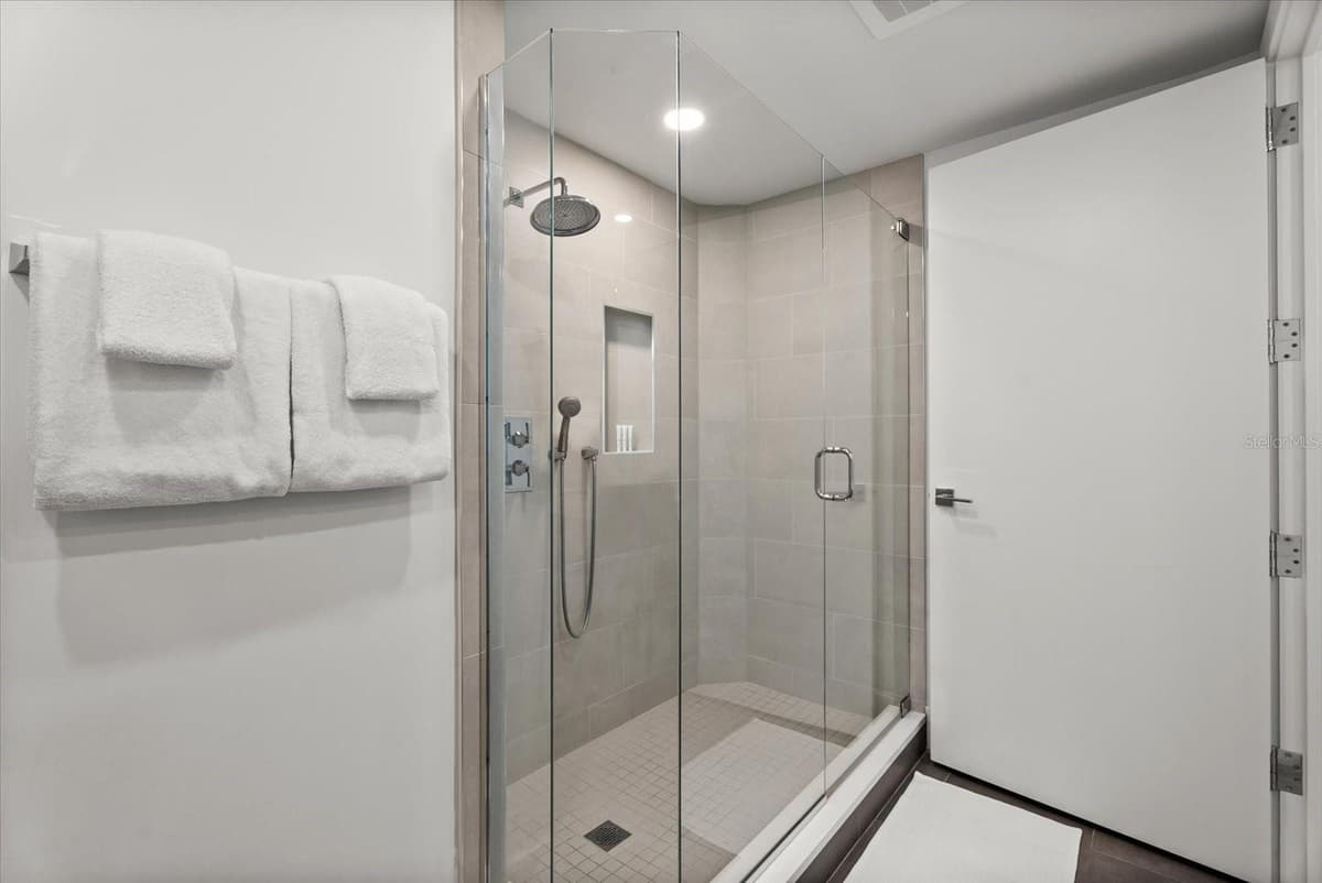 1035 SEASIDE DRIVE — photo 42 of 92
