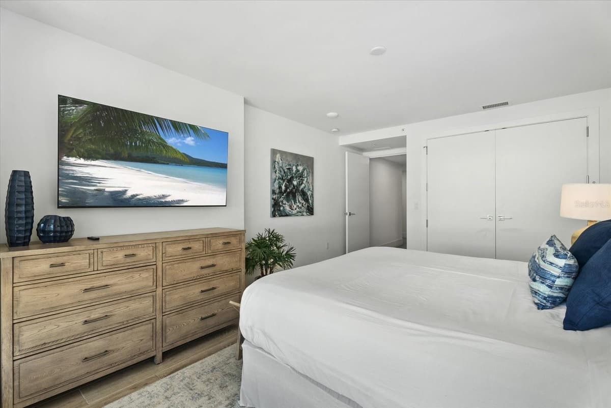 1035 SEASIDE DRIVE — photo 31 of 92