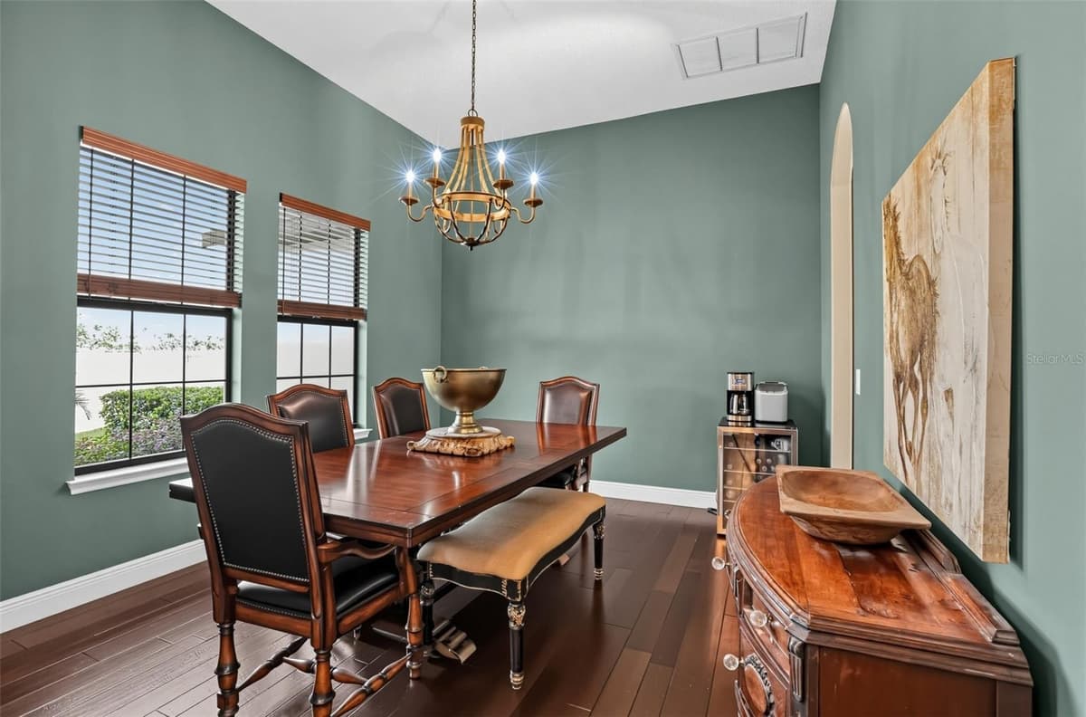 4650 LAKE PICKETT DRIVE — photo 14 of 41
