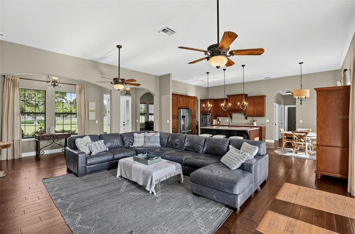 4650 LAKE PICKETT DRIVE — photo 7 of 41