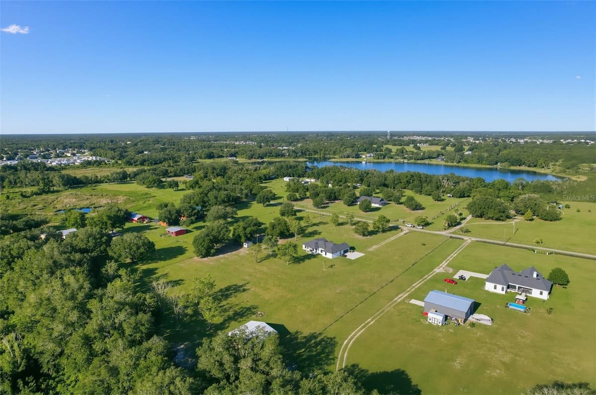 4650 LAKE PICKETT DRIVE — photo 35 of 41