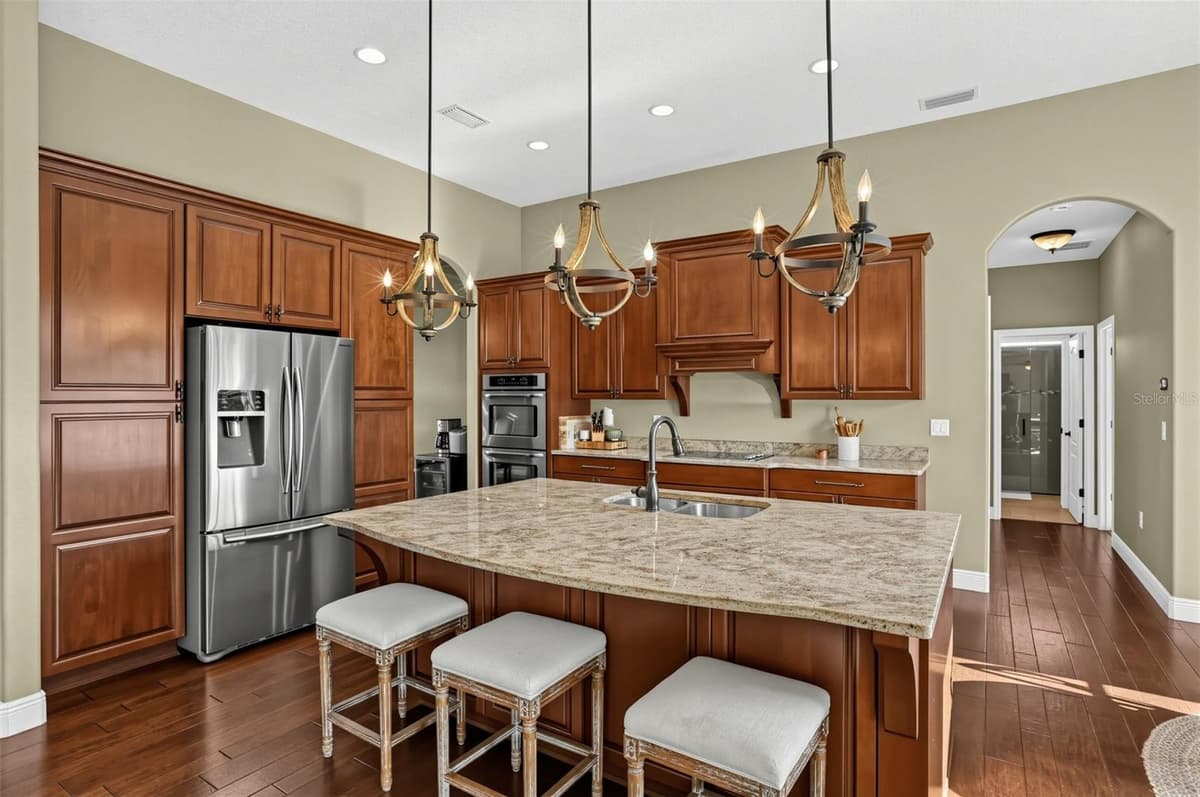 4650 LAKE PICKETT DRIVE — photo 11 of 41