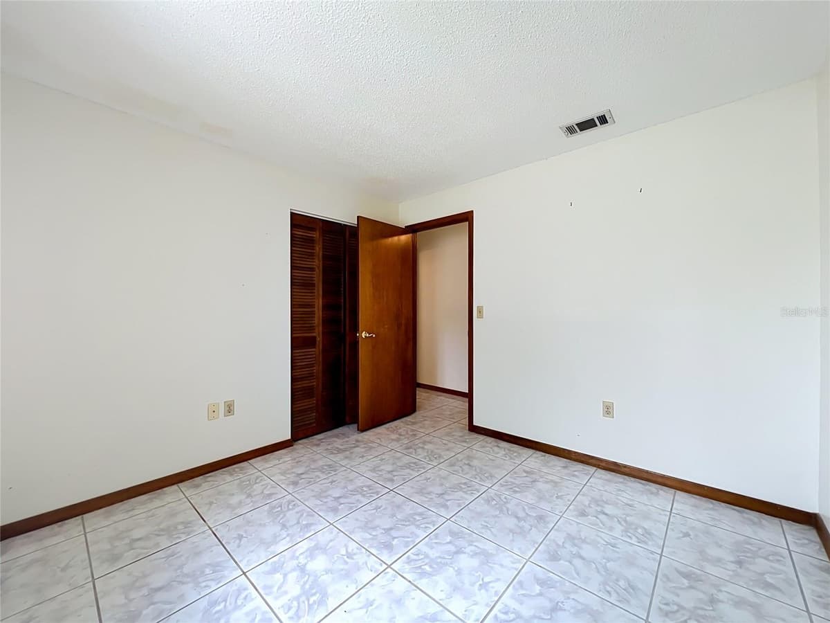 2983 ONTARIO CIRCLE — photo 19 of 39