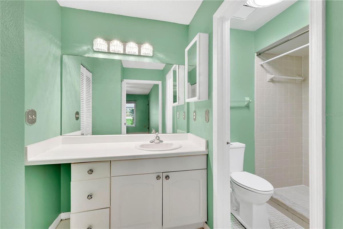 545 HUNTER CIRCLE — photo 15 of 28