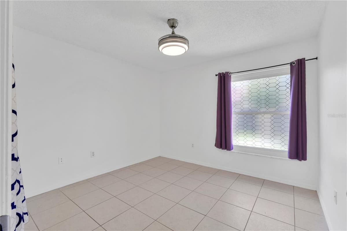 545 HUNTER CIRCLE — photo 16 of 28