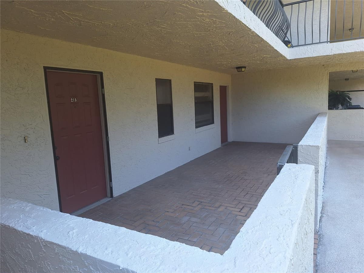 504 FLORIDA AVENUE — photo 3 of 31