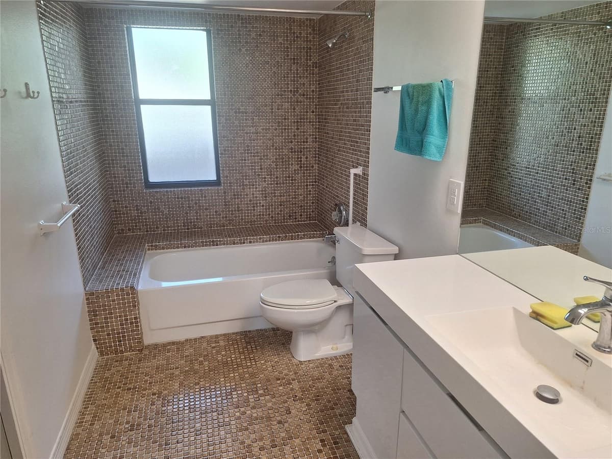 504 FLORIDA AVENUE — photo 13 of 31