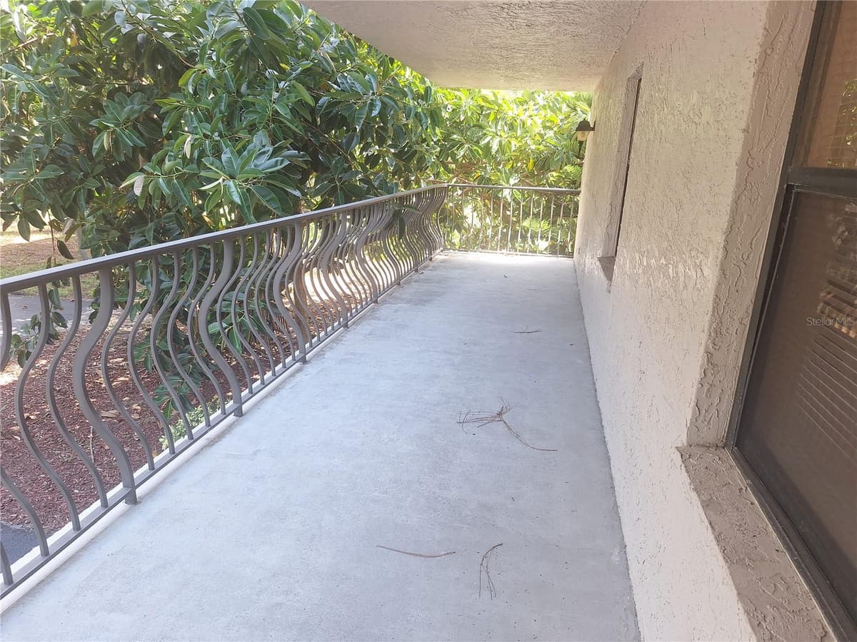 504 FLORIDA AVENUE — photo 9 of 31