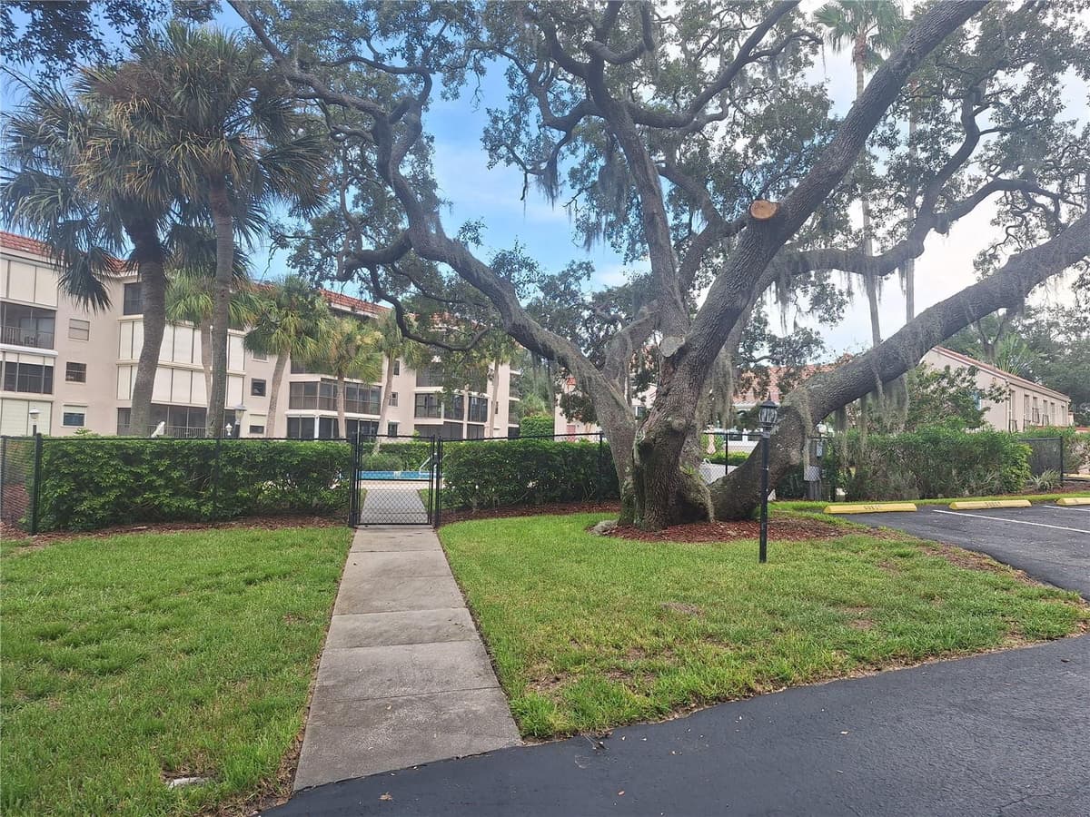504 FLORIDA AVENUE — photo 28 of 31