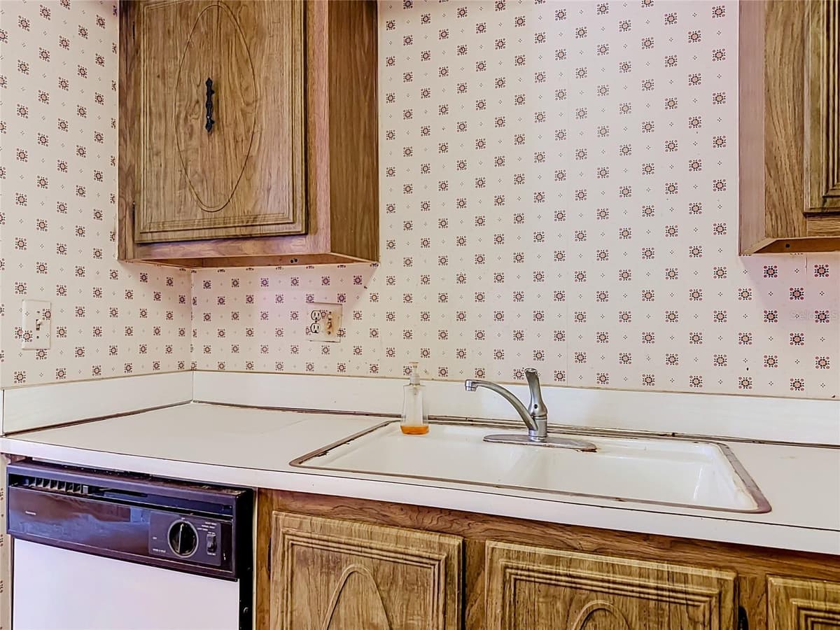 532 ORANGE DRIVE — photo 12 of 30
