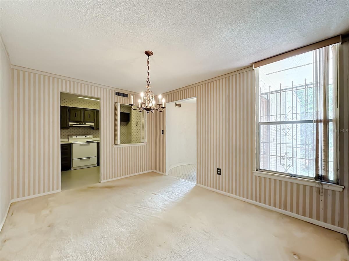 532 ORANGE DRIVE — photo 8 of 30