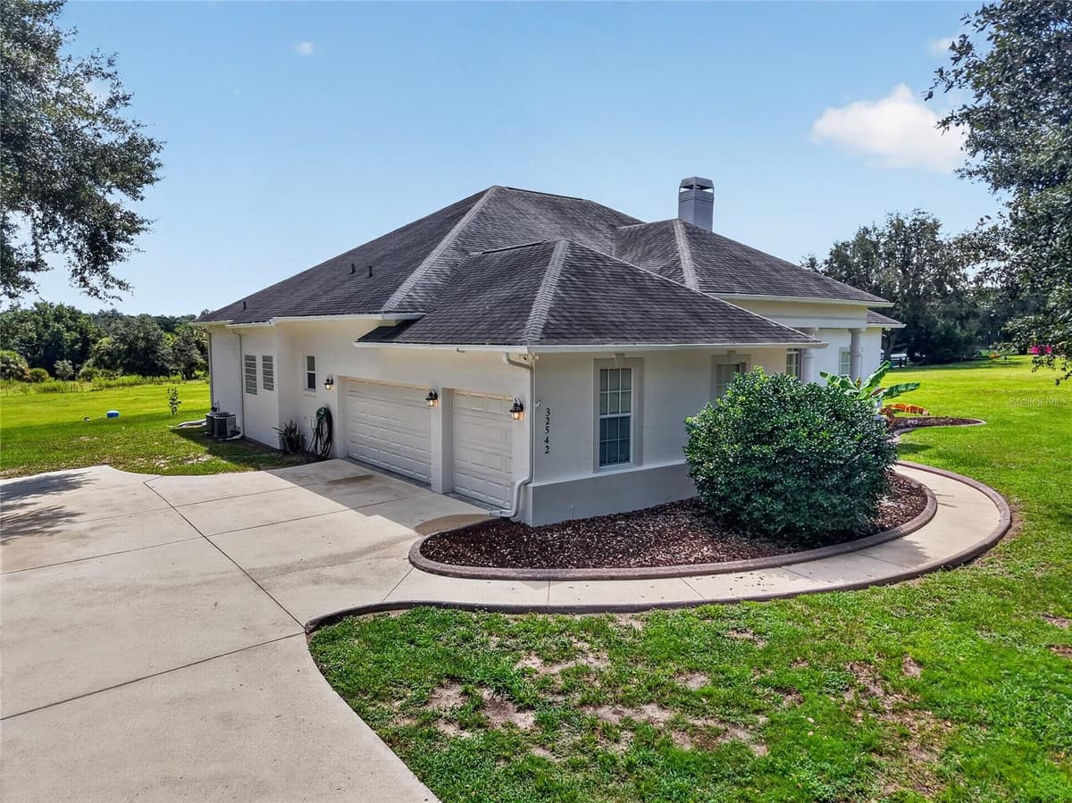 32542 SCENIC HILLS DRIVE — photo 3 of 54