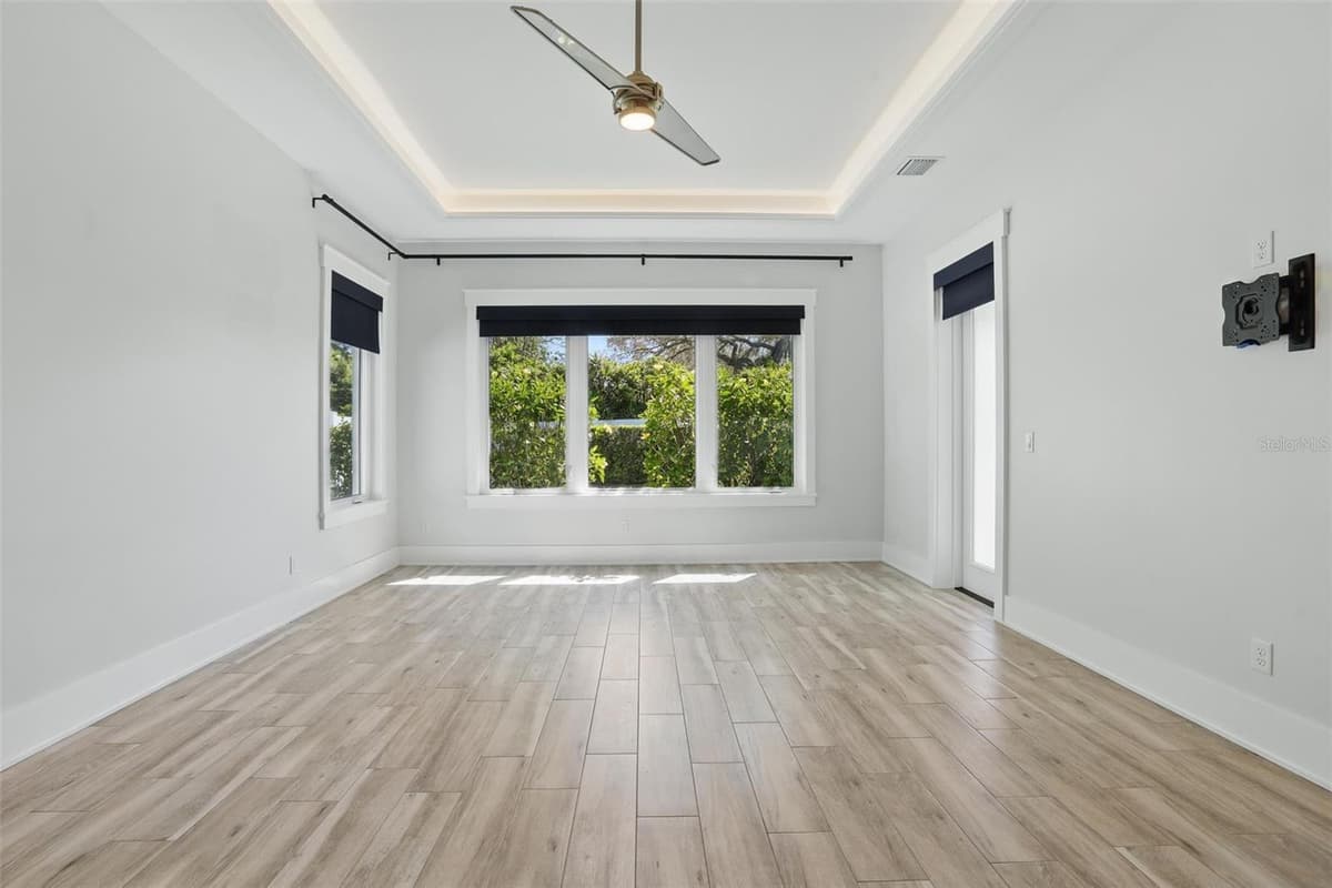 1620 PALM AVENUE — photo 12 of 59
