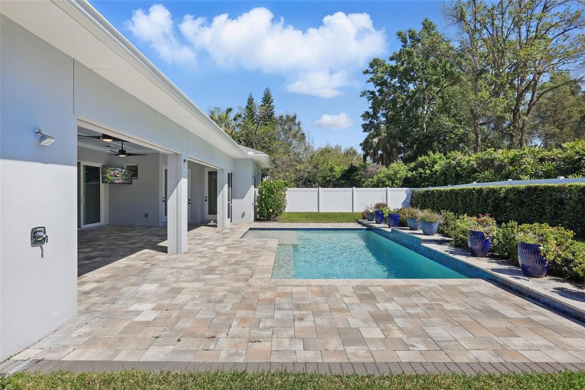 1620 PALM AVENUE — photo 25 of 59