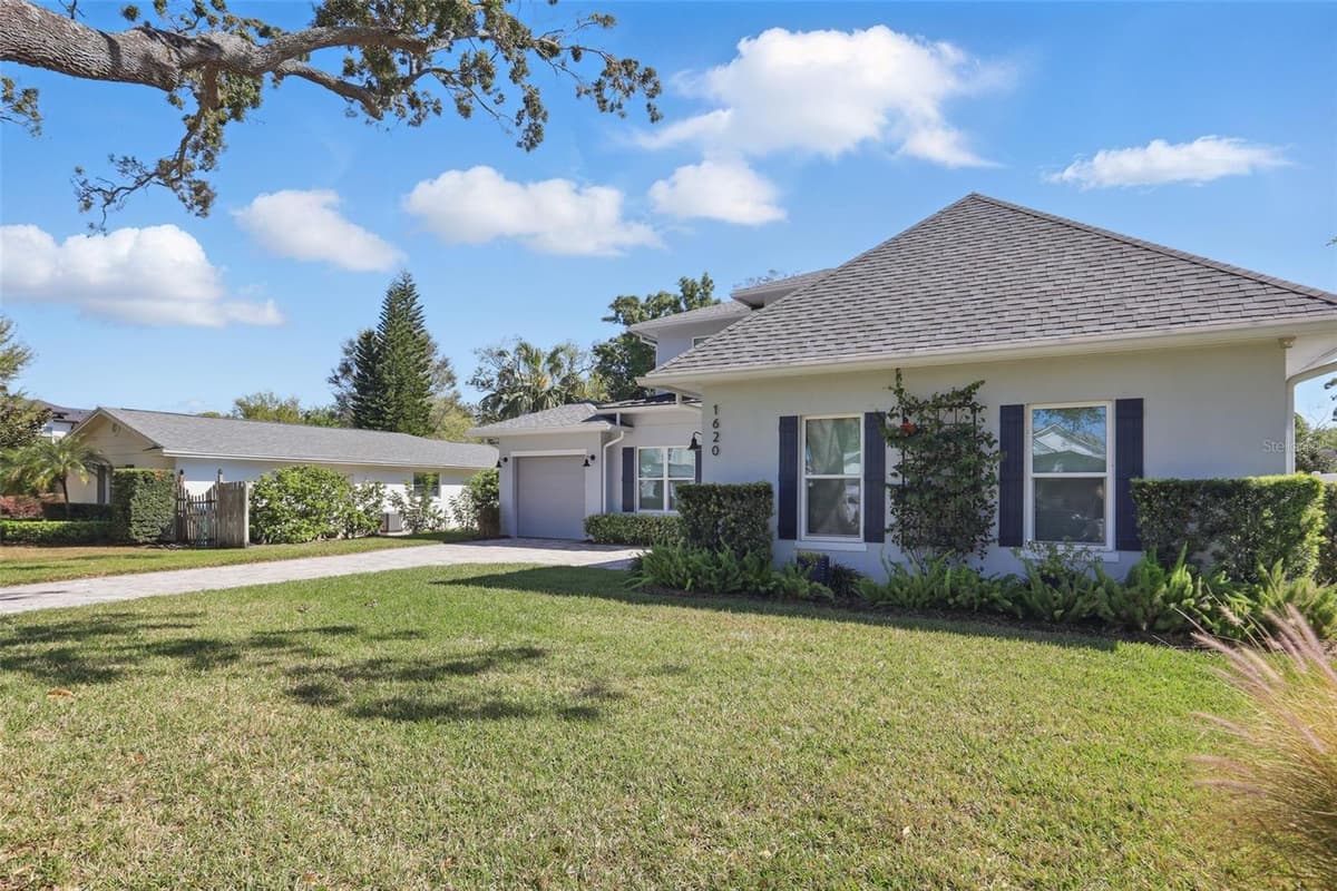 1620 PALM AVENUE — photo 3 of 59