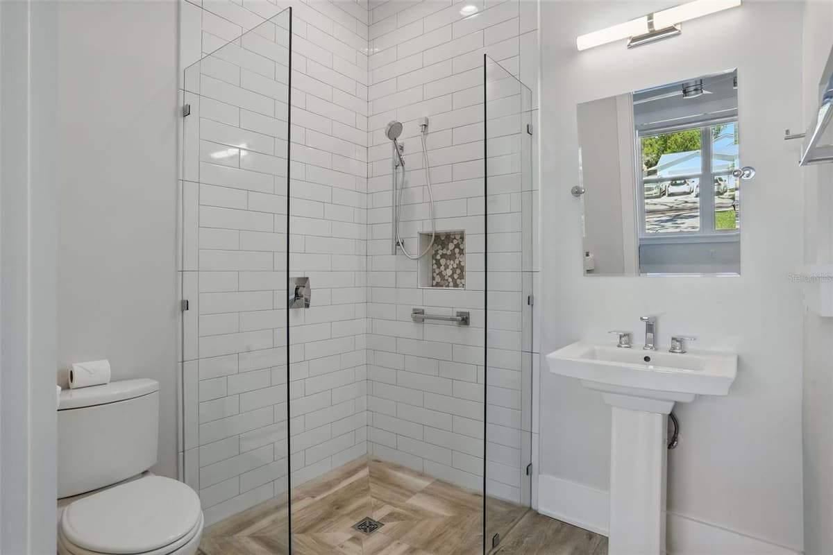 1620 PALM AVENUE — photo 45 of 59