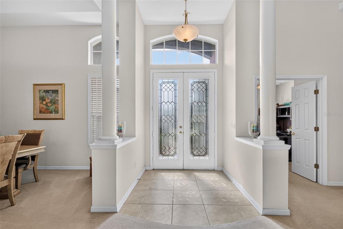 9085 LAUREL RIDGE DRIVE — photo 4 of 55