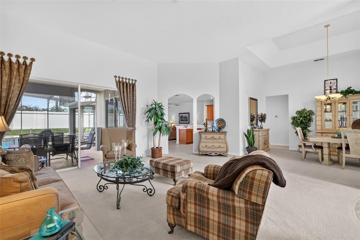 9085 LAUREL RIDGE DRIVE — photo 8 of 55