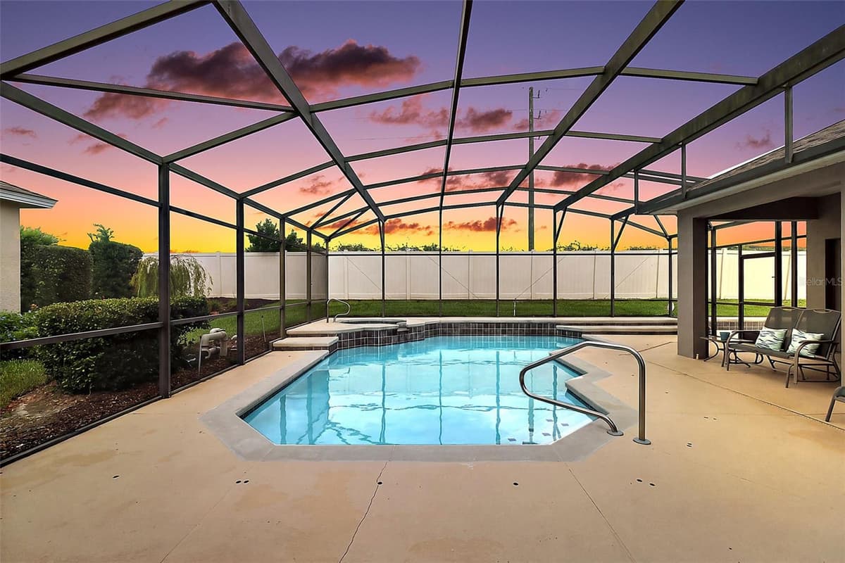 9085 LAUREL RIDGE DRIVE — photo 33 of 55