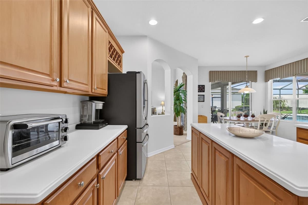 9085 LAUREL RIDGE DRIVE — photo 11 of 55