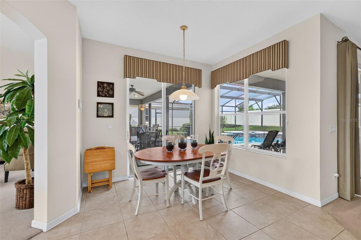 9085 LAUREL RIDGE DRIVE — photo 13 of 55