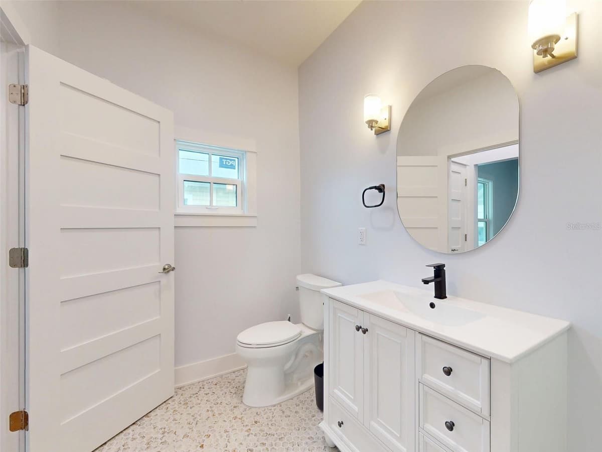 181 BLANCO STREET — photo 11 of 50