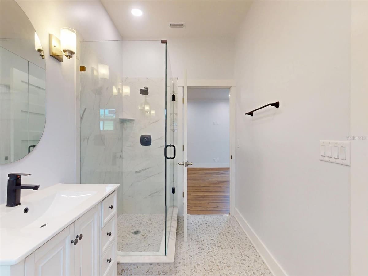 181 BLANCO STREET — photo 10 of 50