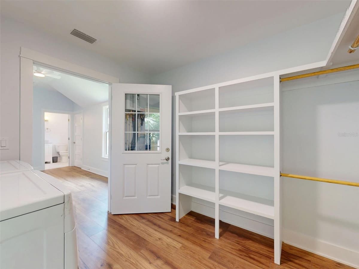 181 BLANCO STREET — photo 21 of 50