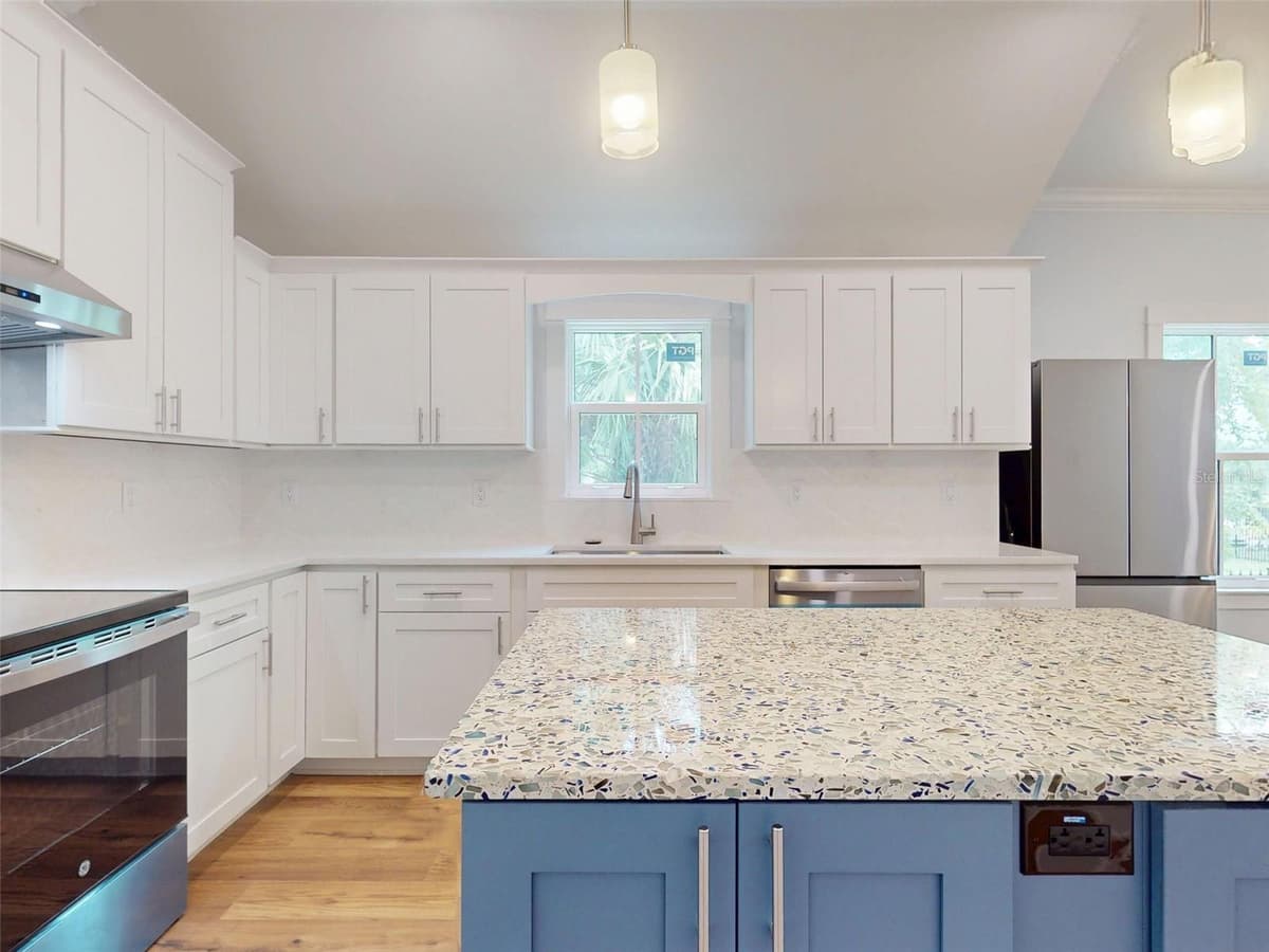 181 BLANCO STREET — photo 14 of 50