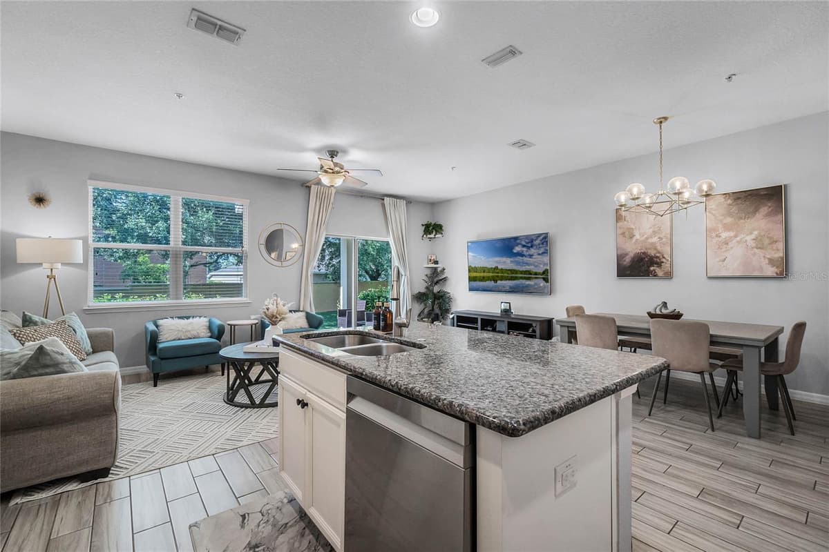 610 FORTANINI CIRCLE — photo 12 of 22