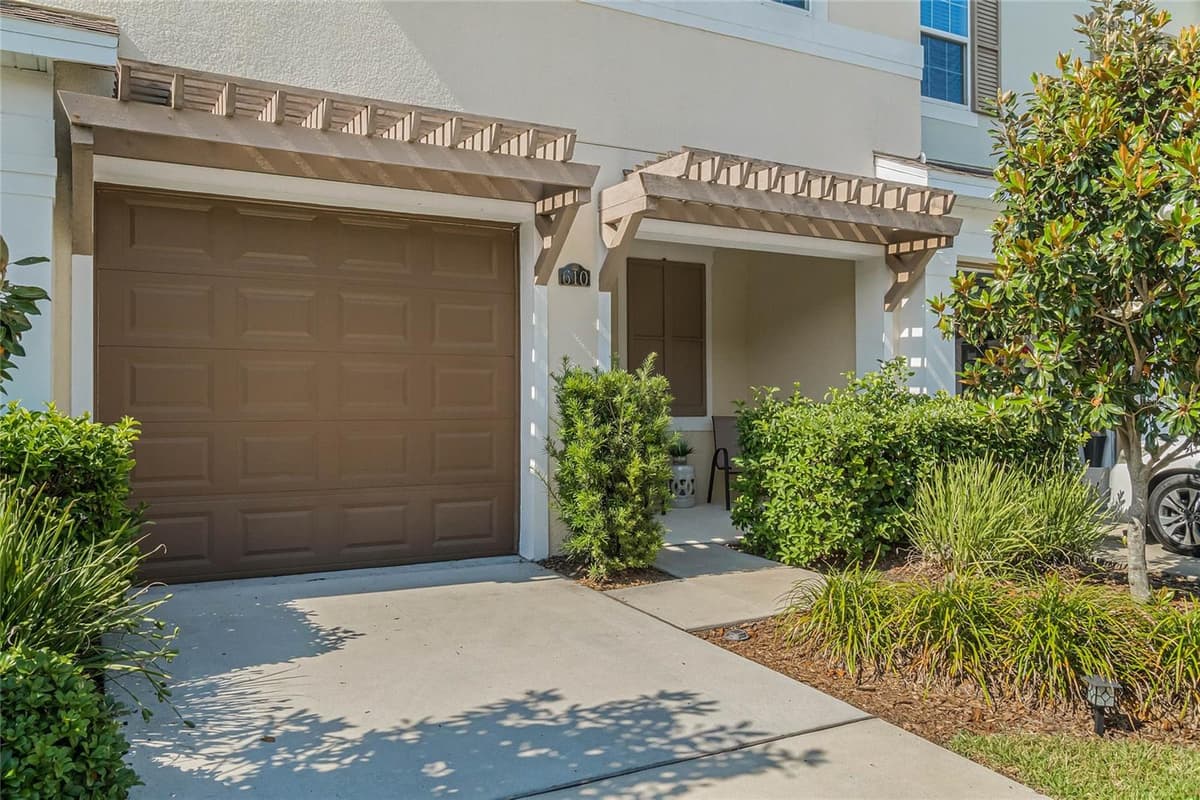 610 FORTANINI CIRCLE — photo 2 of 22