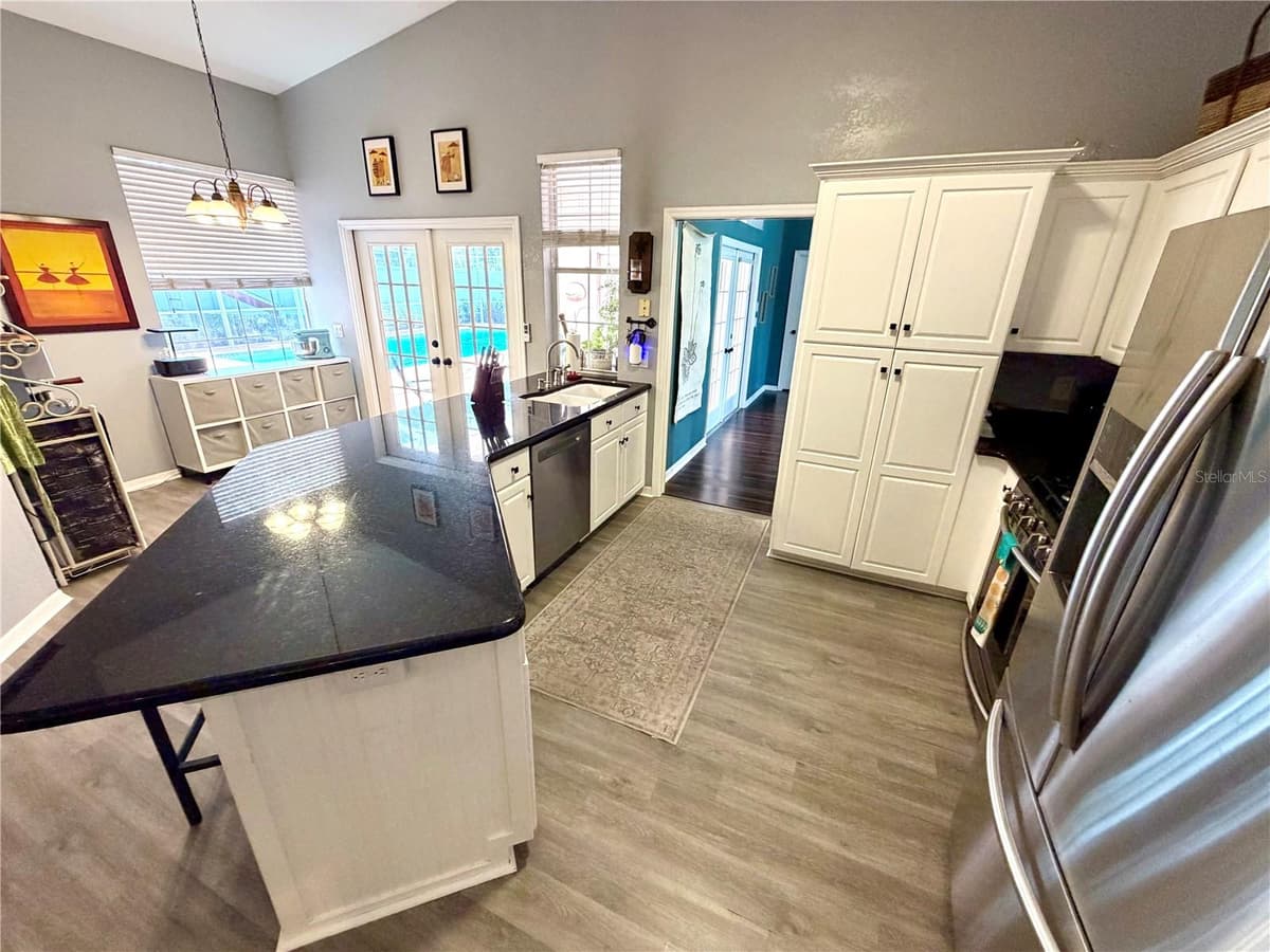 405 VALLEY COURT — photo 57 of 88