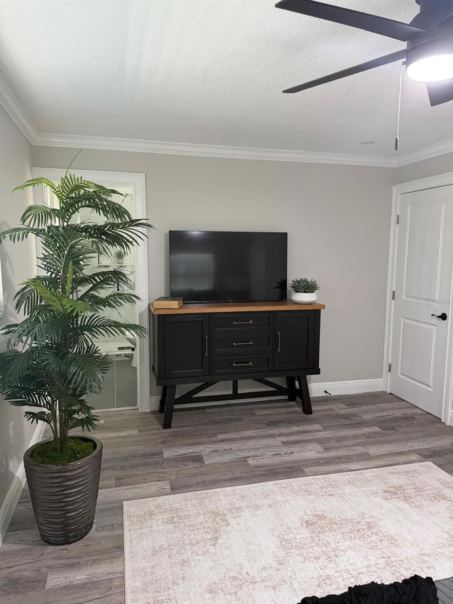 2596 COLUMBUS WAY — photo 30 of 37
