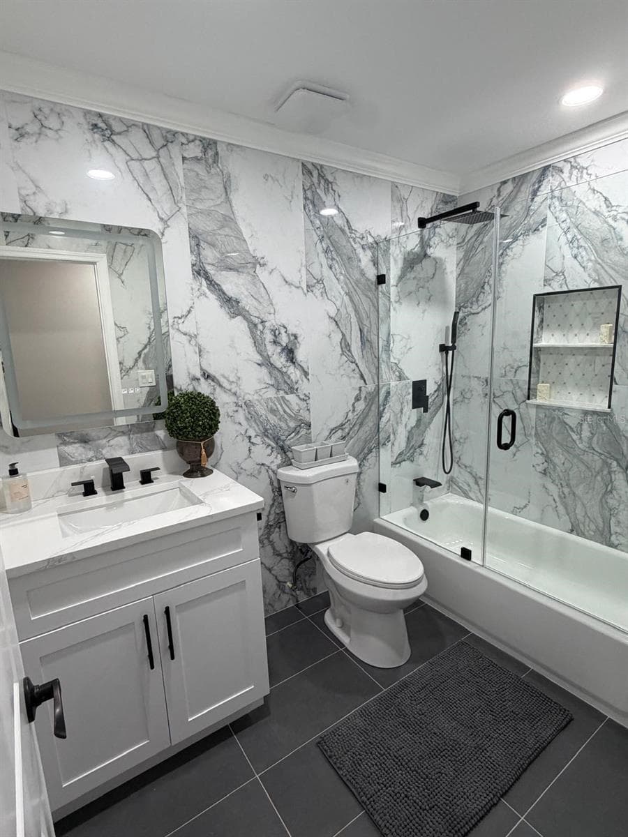2596 COLUMBUS WAY — photo 34 of 37
