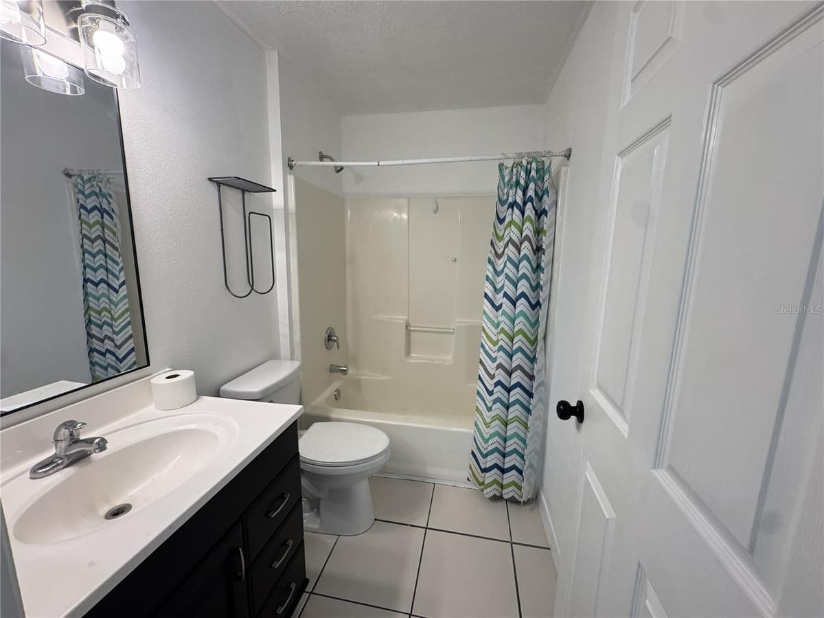 393 WALNUT AVENUE — photo 15 of 24