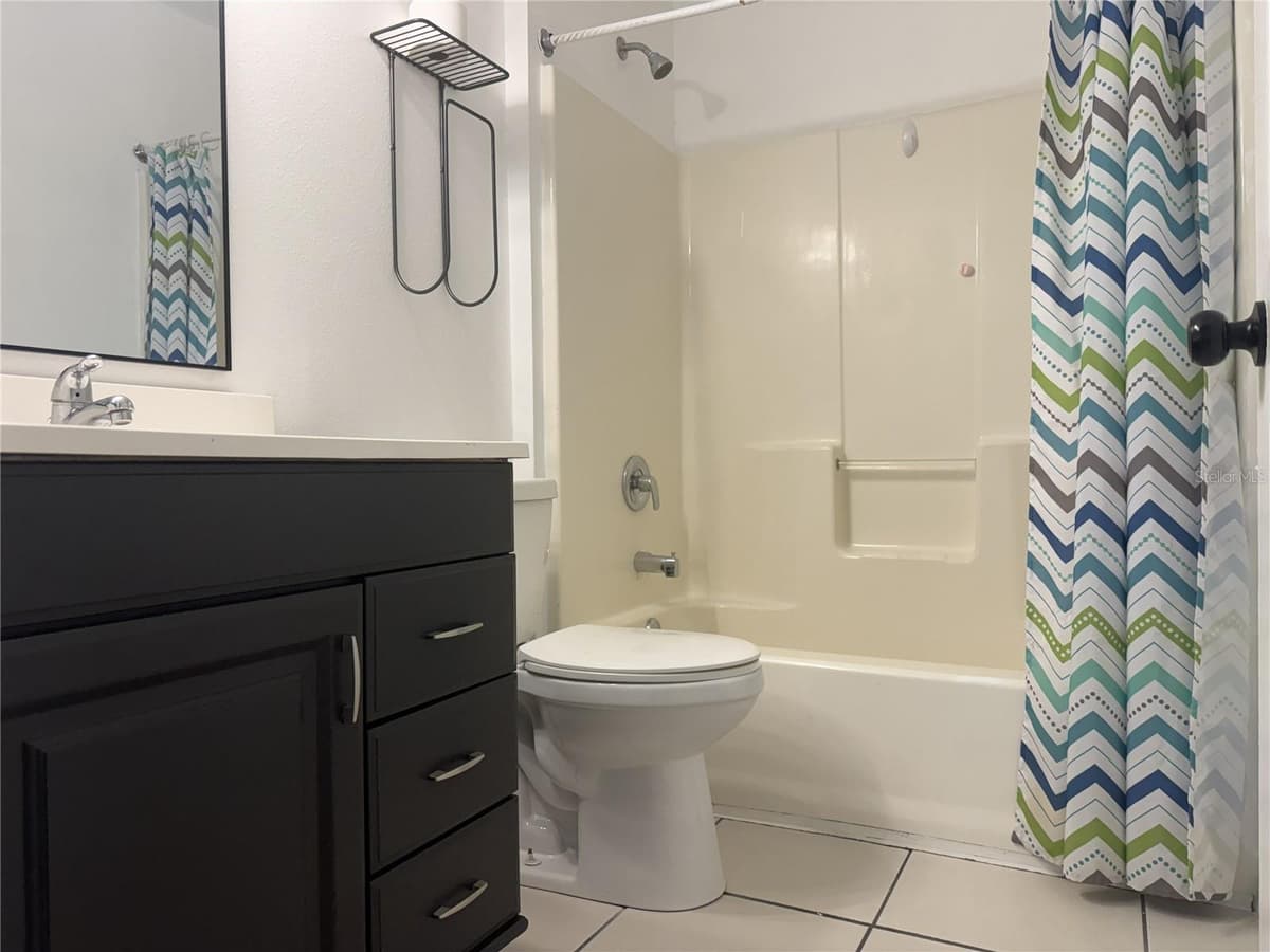 393 WALNUT AVENUE — photo 18 of 24