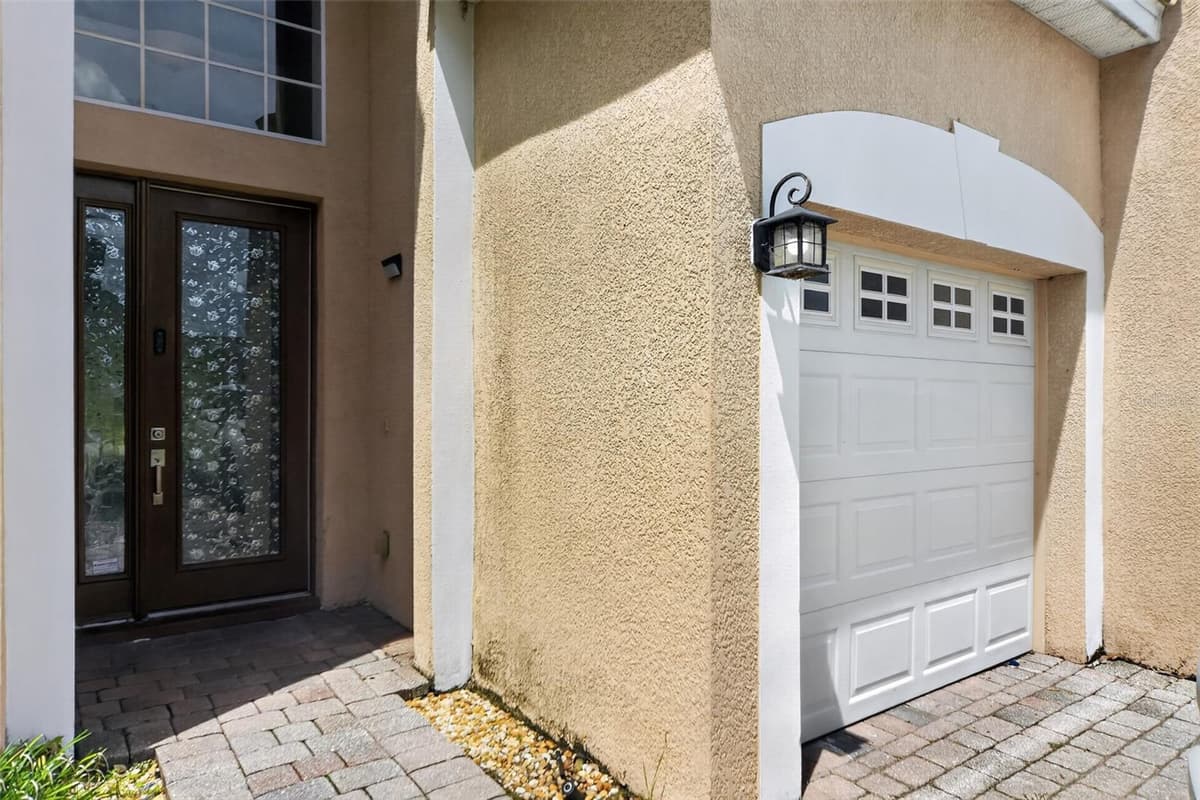 2100 LAUREL BLOSSOM CIRCLE — photo 3 of 29
